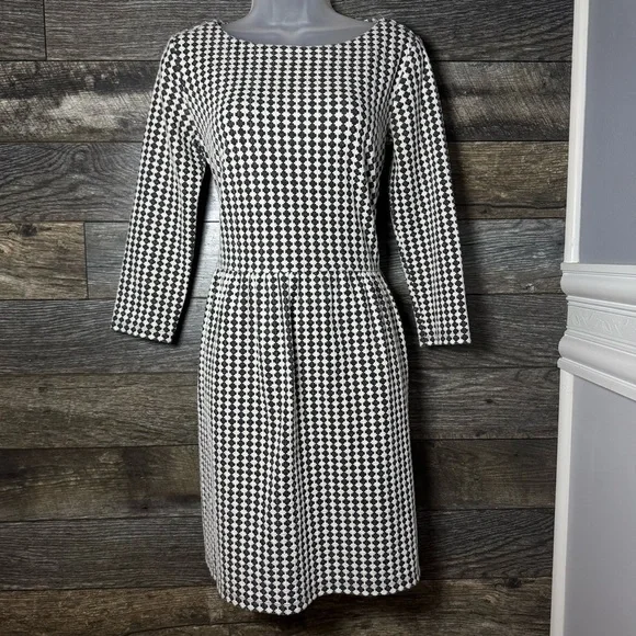 Ann Taylor Women’s Black White Stretch Fit & Flare Dress Size 2 EUC - Picture 4 of 11